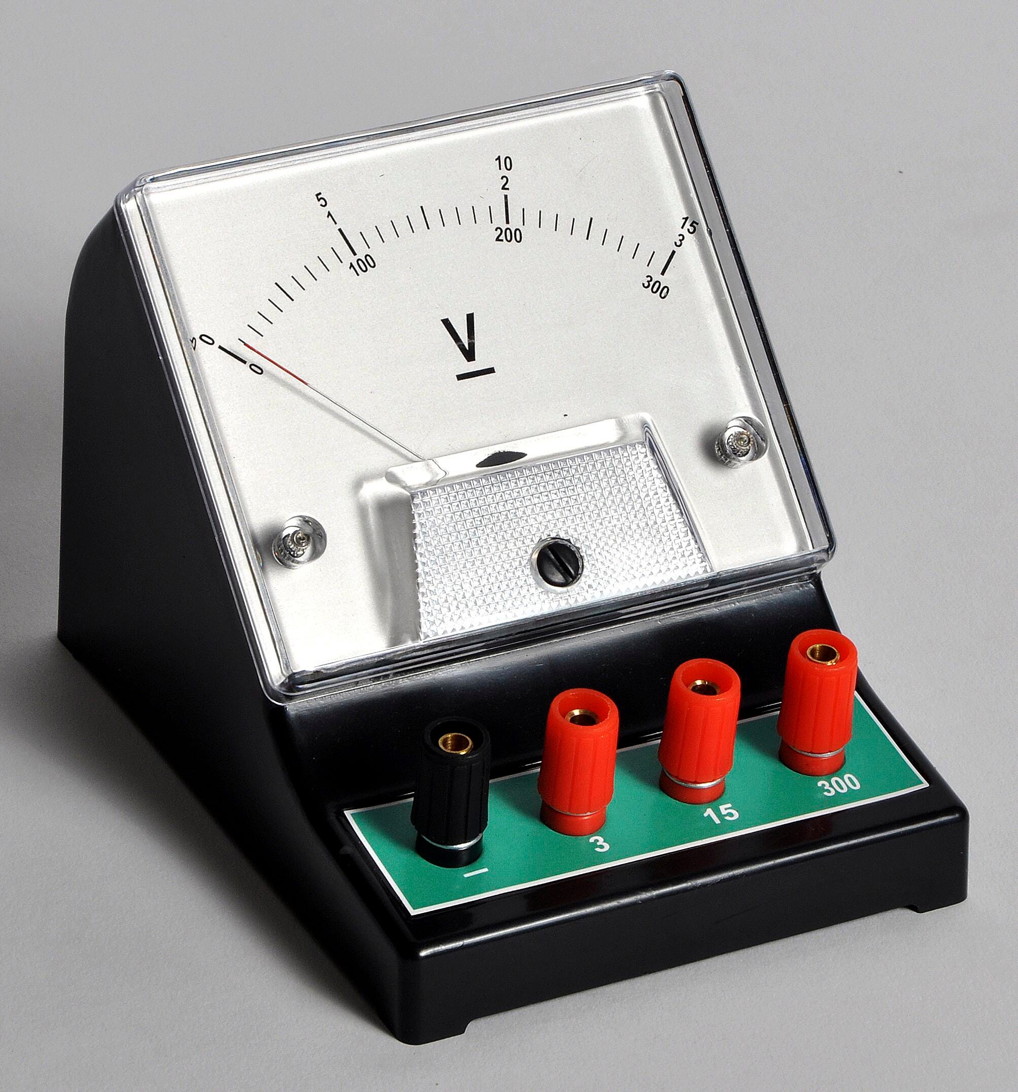 Frey Scientific Economy DC Voltmeter Triple Range, 0-3V (0.1V); 0-15V (0.5V); 0-300V (10V), Item Number 584709